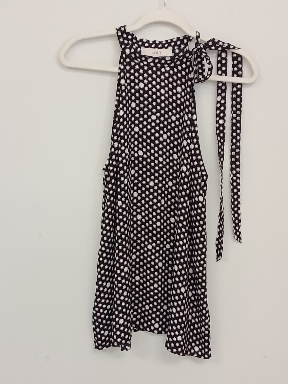 NWT LOFT Polka Dot Tie Neck Lightweight Flowy Feminine Sleeveless Tank Top L